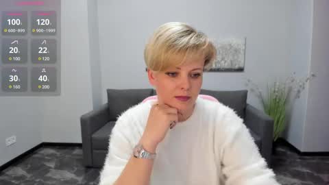 Julia online show from 01/16/25, 12:53