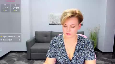 Julia online show from 03/09/25, 01:26