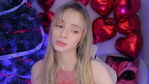 Julia online show from 04/22/26, 03:57