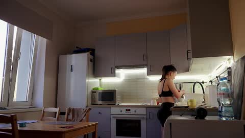 Molly online show from 04/13/26, 03:17