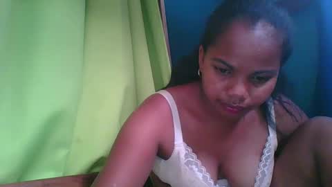 juliah02 online show from 02/04/25, 12:22