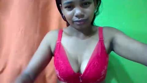 juliah02 online show from 05/03/26, 03:56