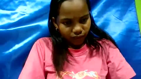 Snapshot of juliah02 chatting on 06/10/26, 06:23 juliah02 online show from 06/10/26, 06:23