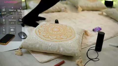 Julia online show from 03/16/26, 05:44