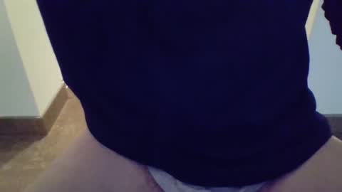 Snapshot of julian6446 chatting on 09/10/25, 02:28 julian6446 online show from 09/10/25, 02:28