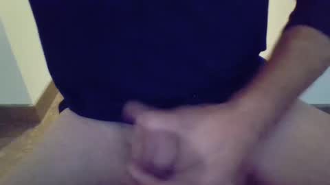 Snapshot of julian6446 chatting on 09/18/25, 01:57 julian6446 online show from 09/18/25, 01:57