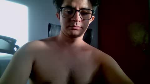 Snapshot of julian_mora7 chatting on 11/14/25, 11:24 Julian Mora online show from 11/14/25, 11:24