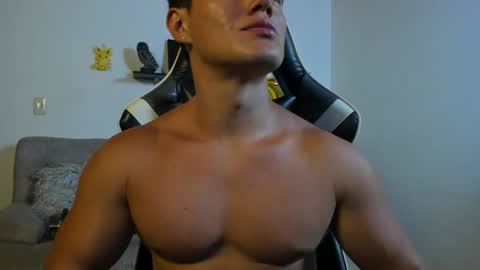 julian_wallace online show from 11/14/25, 11:13