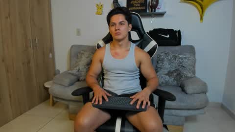 julian_wallace online show from 01/17/26, 03:06