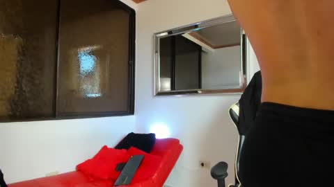 julian_wallace online show from 03/07/26, 07:33