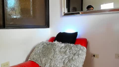 julian_wallace online show from 03/23/26, 07:40