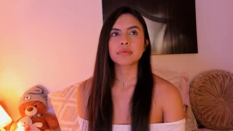 Snapshot of juliana_cute_22 chatting on 03/27/26, 01:55 Juliana online show from 03/27/26, 01:55