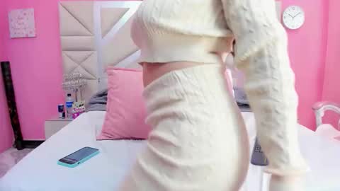 juliana_diamond_ online show from 05/15/26, 03:13
