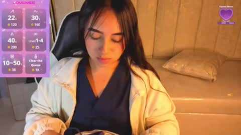 Online 2200 to 600 online show from 11/11/25, 02:22