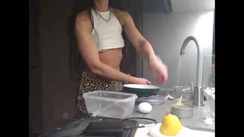 julianagold1 online show from 01/03/25, 08:11