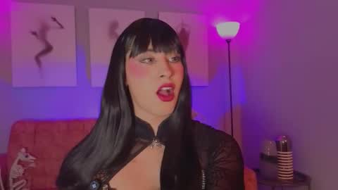 Juliana online show from 10/27/25, 08:18