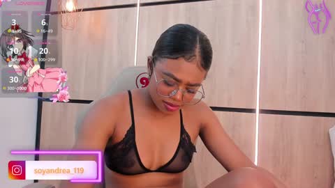 Snapshot of julianna_smith chatting on 01/11/25, 02:52 ANDREA online show from 01/11/25, 02:52