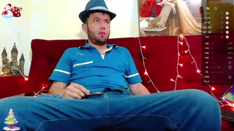 Call me  Juliano independent model online show from 12/29/24, 02:42