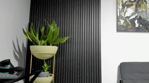 Julian online show from 02/19/26, 12:06