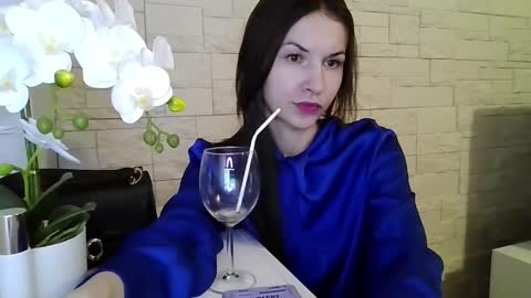 Julia online show from 03/20/26, 07:30