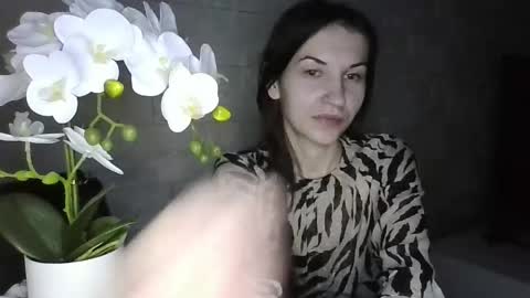 Julia online show from 04/18/26, 07:07