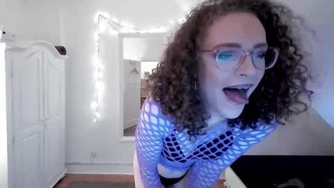 juliasometimes online show from 12/14/25, 04:56