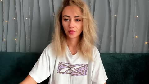 Snapshot of juliastar41 chatting on 09/25/25, 03:10 Yulya online show from 09/25/25, 03:10