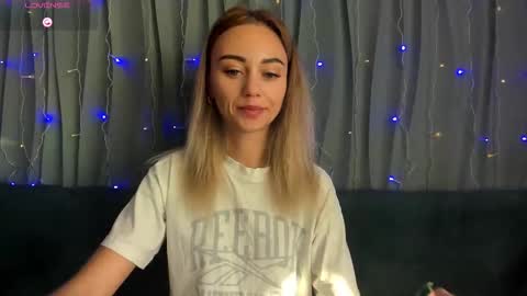 Snapshot of juliastar41 chatting on 10/23/25, 03:06 Yulya online show from 10/23/25, 03:06