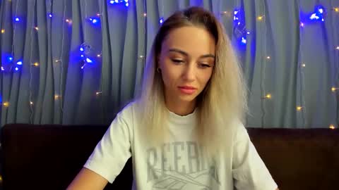 Yulya online show from 01/15/26, 04:28