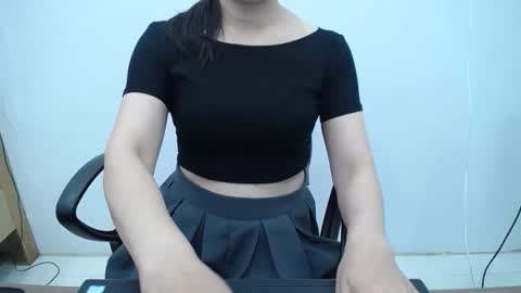 julie9x online show from 04/16/26, 08:59