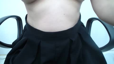 julie9x online show from 05/11/26, 08:50