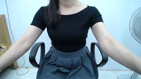 julie9x online show from 06/11/26, 09:46