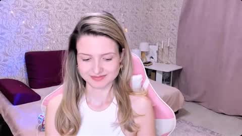 Julie online show from 02/28/25, 06:41