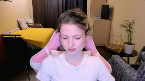 Julie online show from 06/27/26, 03:28
