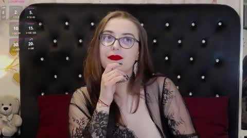 Snapshot of julieannx chatting on 05/18/26, 05:02 Julia online show from 05/18/26, 05:02