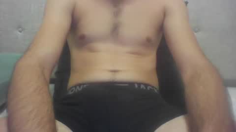 Snapshot of julien6100 chatting on 10/09/25, 10:24 Juju online show from 10/09/25, 10:24