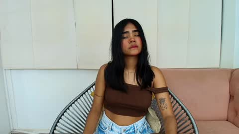 Juli online show from 01/06/25, 07:24