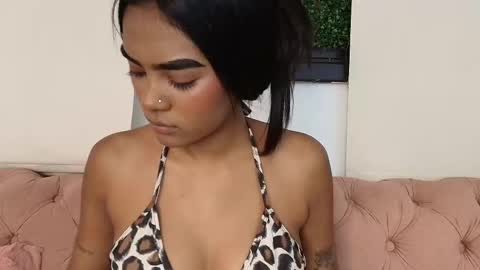 Juli online show from 11/19/25, 07:03