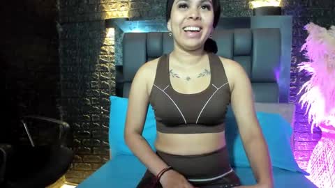 Julieta  online show from 12/05/25, 10:35