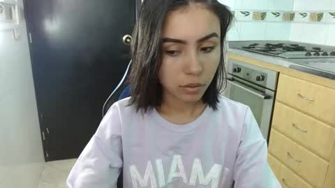 julieta_fn online show from 12/20/25, 01:40