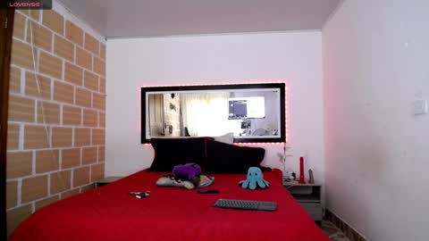 Snapshot of julieta_rodriguez chatting on 09/20/25, 02:18 Julieta Rodriguez online show from 09/20/25, 02:18