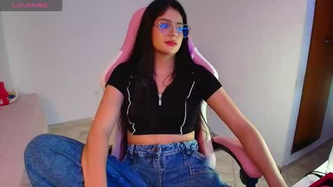 julieta_rose19 online show from 04/09/26, 11:32