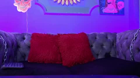  Julieta  online show from 02/18/25, 09:31