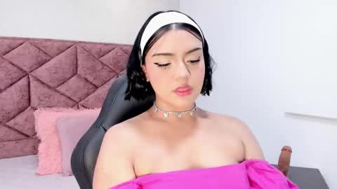 Julieta  online show from 11/19/25, 01:00