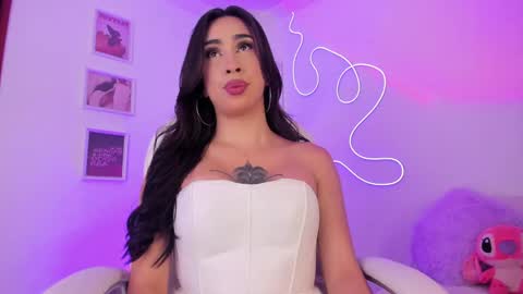 julietabomgv online show from 03/01/25, 12:50