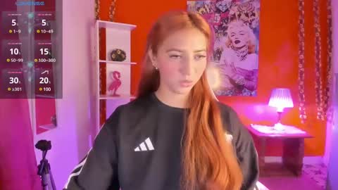 Snapshot of julietacollins_ chatting on 01/10/25, 04:44 Juliet online show from 01/10/25, 04:44