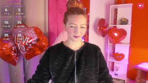 Snapshot of julietacollins_ chatting on 02/14/25, 12:19 Juliet online show from 02/14/25, 12:19