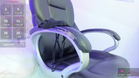 julietakane online show from 02/20/25, 11:42