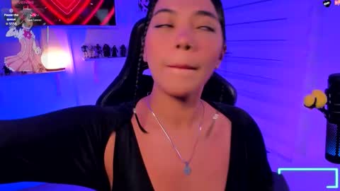 Julieta  online show from 11/15/25, 08:00