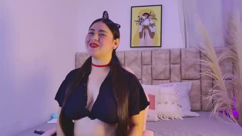 julietatorres_ online show from 11/21/25, 03:05